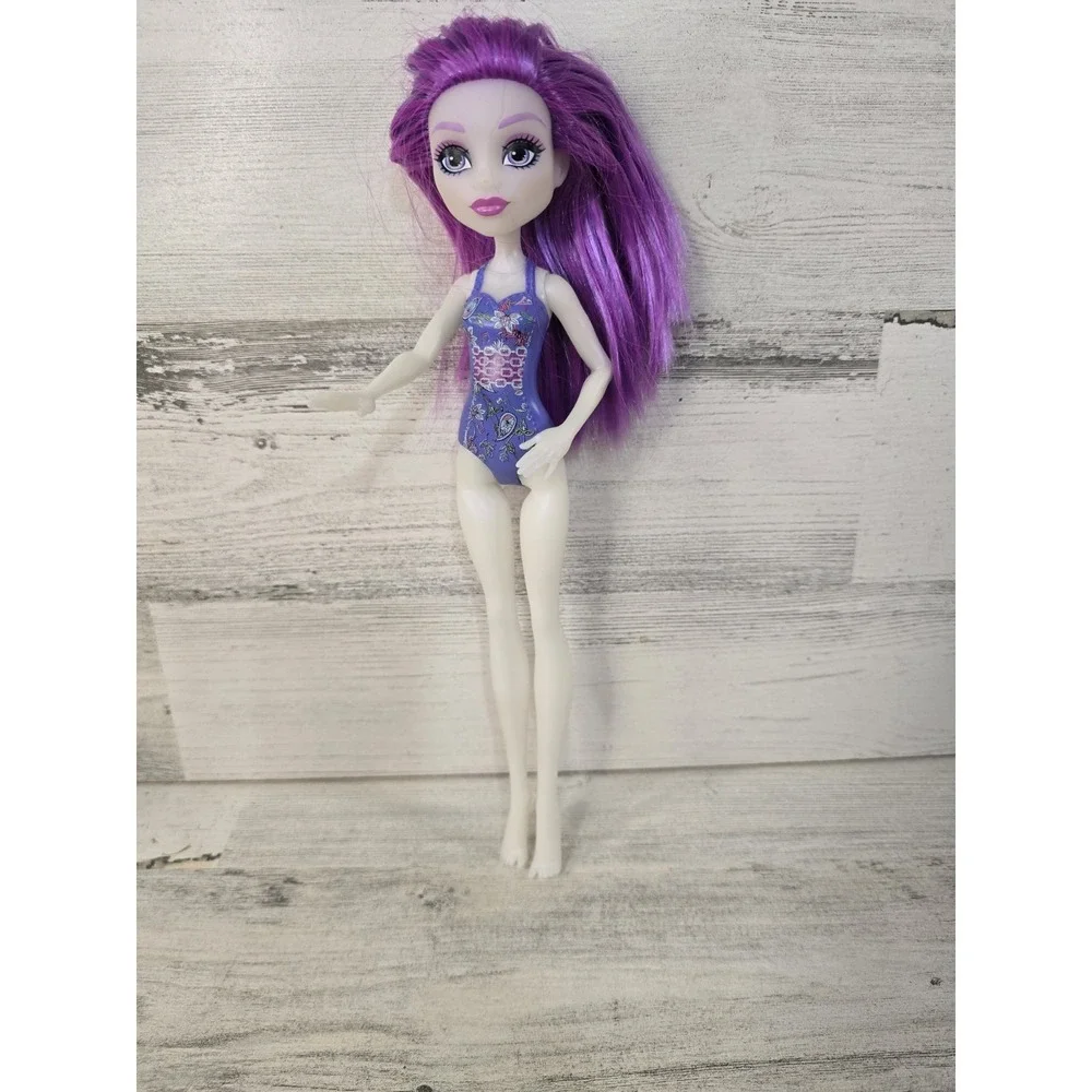 Mattel Monster High Spectra Vondergeist Shriekwrecked Swim Doll Purple Hair